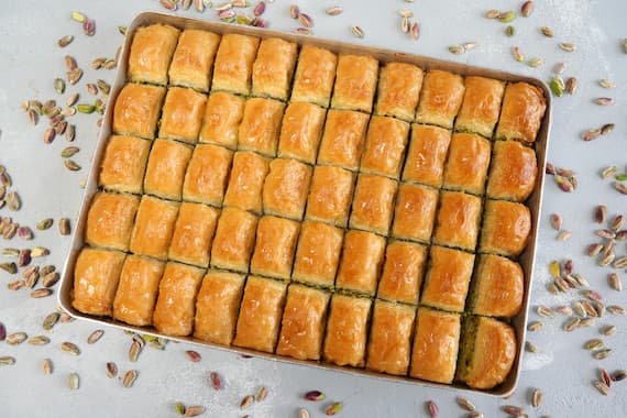 Homemade Baklava, Turkish Baklava, Fresh Pistachio Handmade Baklava, Gourmet Dessert Gift Box, Ottoman Baklava Sweets, Wedding Artisan Treat